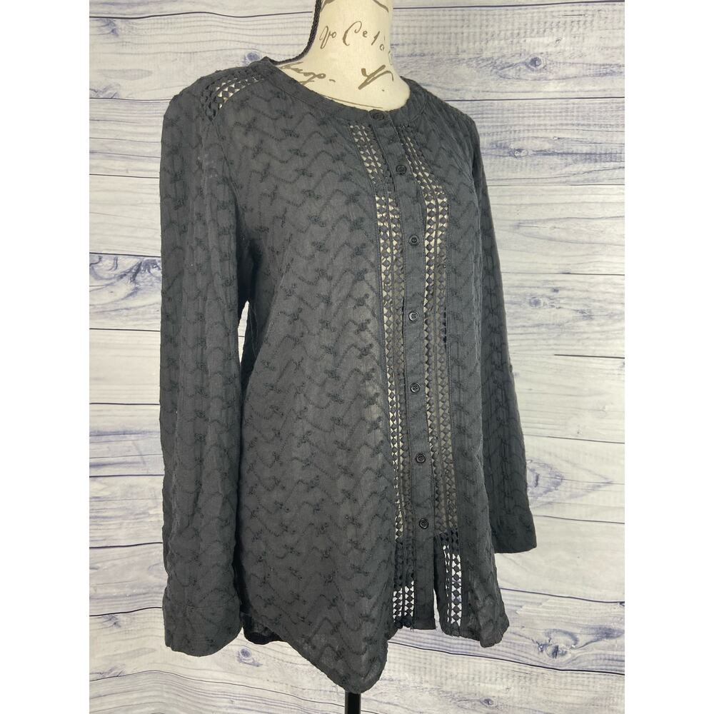 Chicos 0 Button Front Top Womens S Black Embroidery Lace Sheer Lightweight Hi Lo
